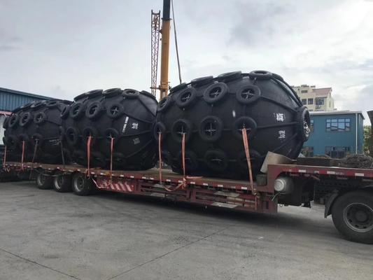 Μαύρο καουτσούκ Yokohama Marine Fender