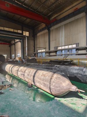 Αεροσακούλες εκτόξευσης πλοίων 1,0-35m μήκος μονό/διπλό βραχίονα 10-1000 τόνους χωρητικότητα βάρους για την ναυπηγική βιομηχανία