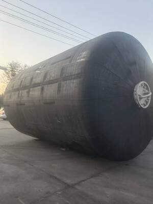 Φτερούγες γεμάτες αφρό από πολυουρεθάνιο και αφρό από καουτσούκ που έχουν σχεδιαστεί για την αποφυγή συγκρούσεων και την ενίσχυση της προστασίας από τις συγκρούσεις