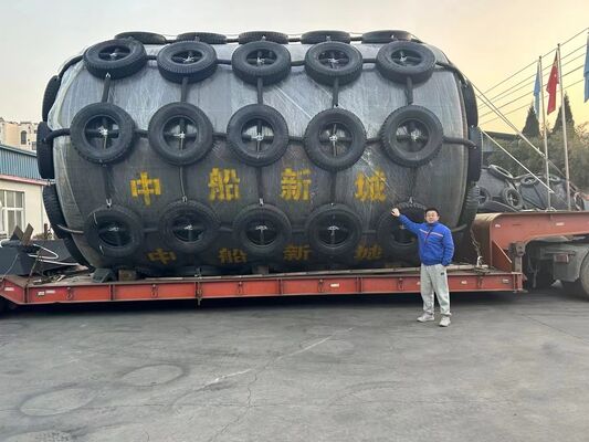 Αφρώδεις προφυλακτήρες περιόδου 24 μηνών D3.0m X L5.0m Παραμόρφωση 60 τοις εκατό Ανθεκτική λύση προστασίας θαλάσσιων προβλητών